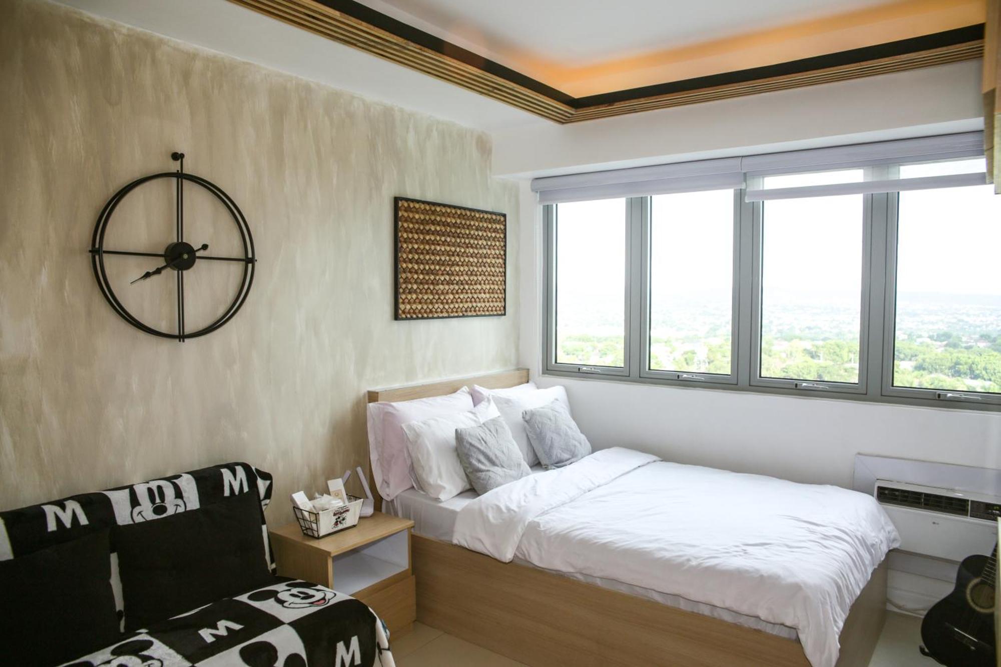 Quezon City Manila Stylish Studio Unit With A Mickey Vibe Apartman Kültér fotó